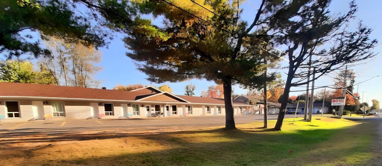 Motel Bonsoir 졸리엣 외부 사진